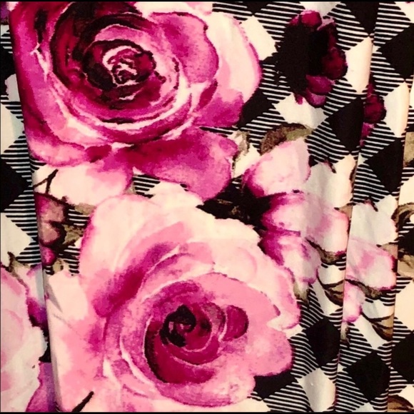 NWT TC LLR Pink Roses & B&W Plaid Leggings - Picture 4 of 6